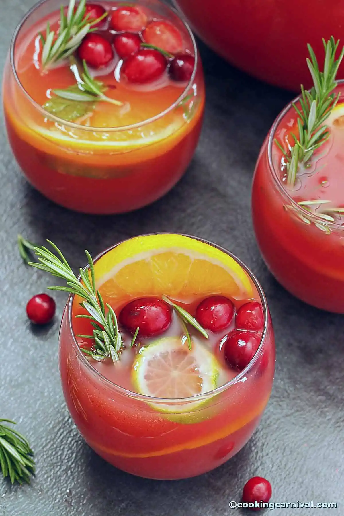 Nonalcoholic Christmas punch in a glass.