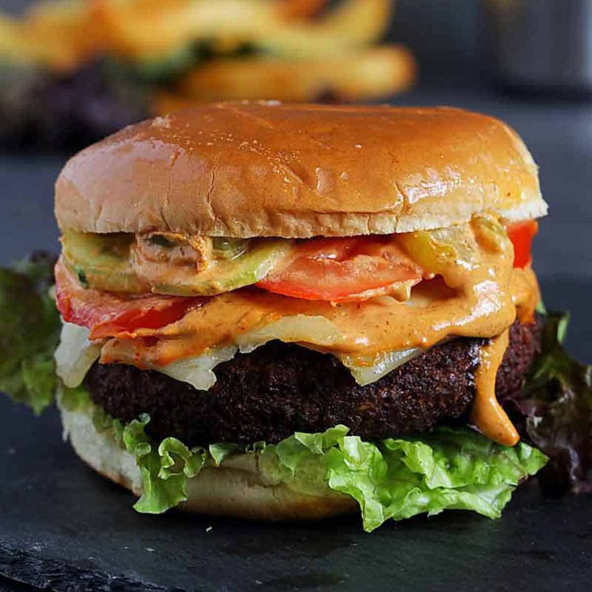 Black bean quinoa burger