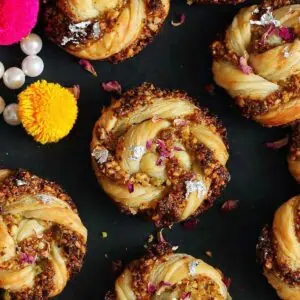 puff pastry gujiya swirls.