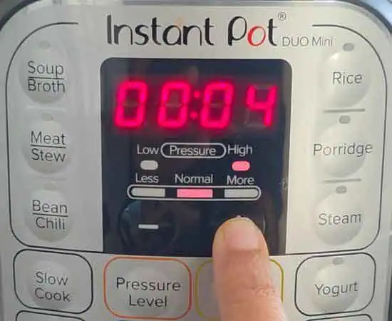 setting timer in instant pot to make dal.
