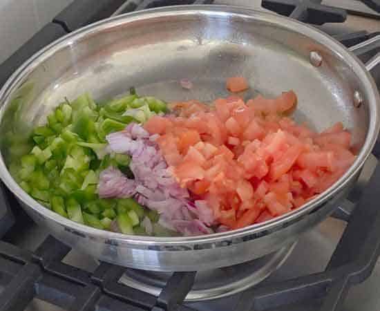 saute ginger, garlic, green chii, bell pepper, tomatoes, onion.